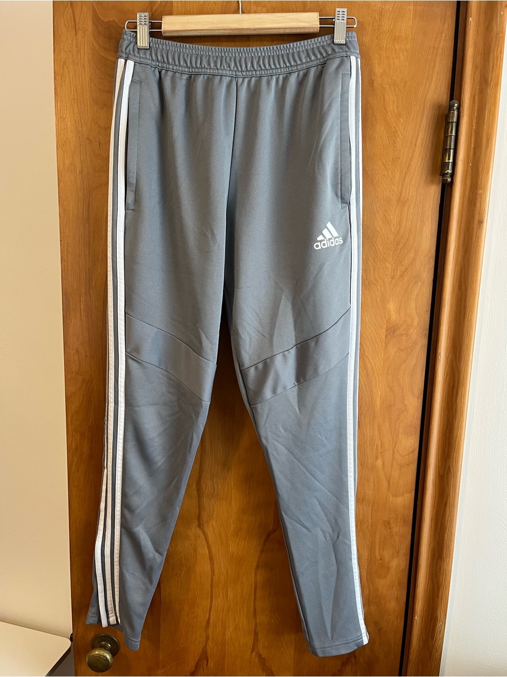 Adidas Climacool Men's Training pants in Gray, Size Medium